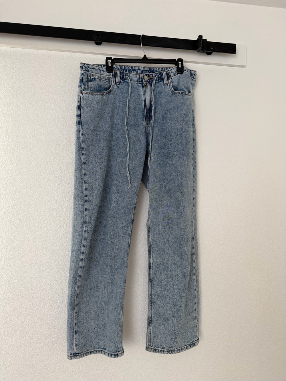 Classic Light Wash Wide Leg Jeans - Light Blue